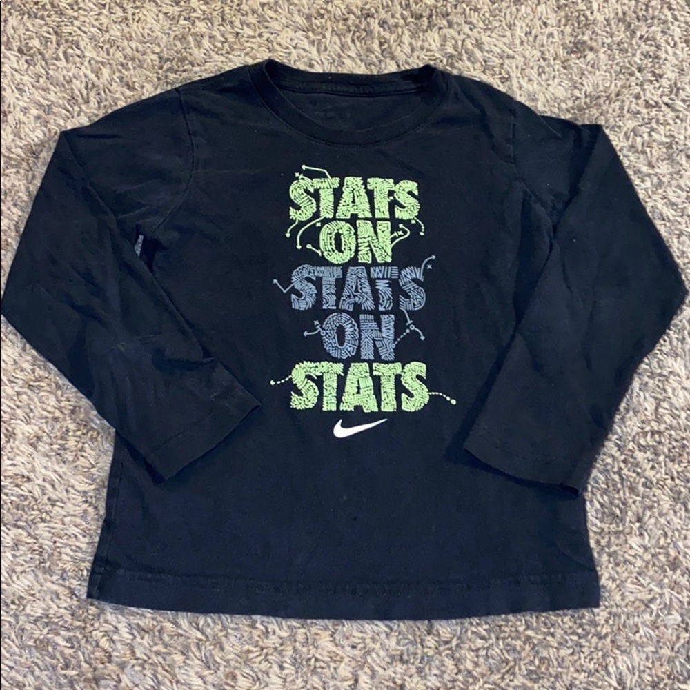 🦄3 FOR $15! Nike long sleeve t-shirt